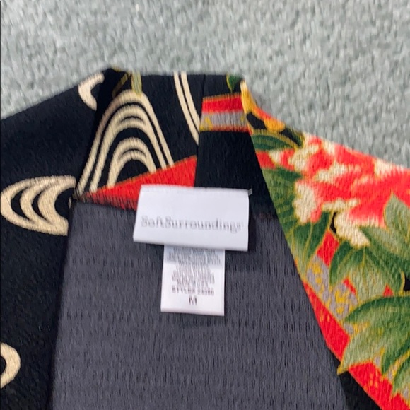 Soft Surroundings Floral Kimono Sleeve Jacket - Picture 4 of 9